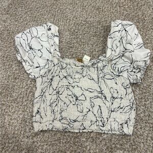 Floral Puff Sleeve Smocked Top